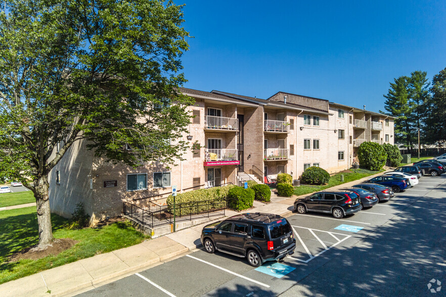 Primary Photo - Providence Hall Apartments