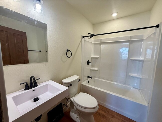 Building Photo - 4 Bed 1 Bath Single Family Home in Wausau