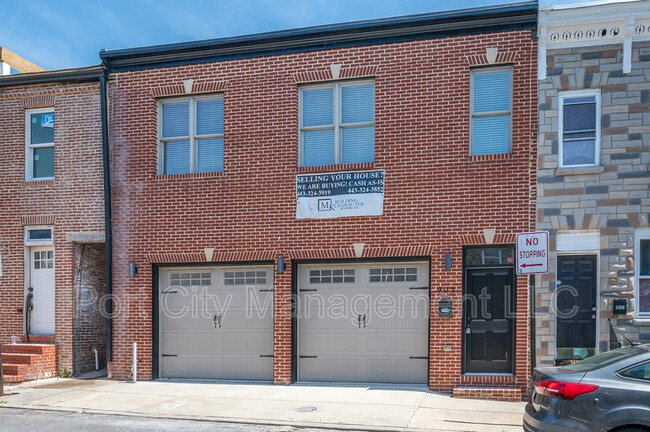 Building Photo - 903 S Decker Ave