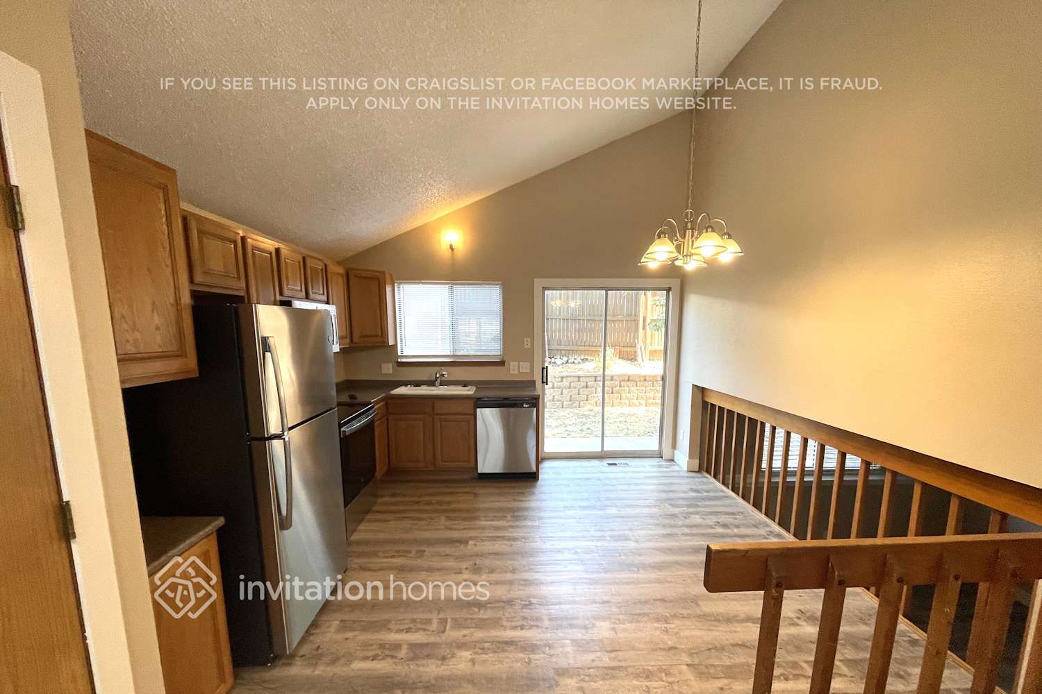 Building Photo - 575 Longfellow Ln