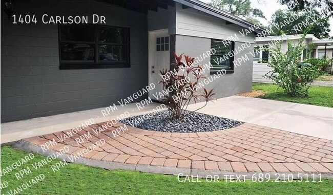 Building Photo - 1404 Carlson Dr