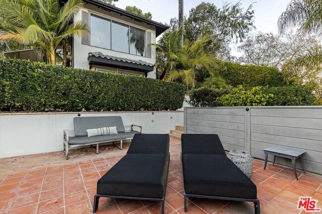 Building Photo - 12208 Laurel Terrace Dr