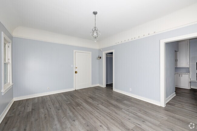Studio - 500SF - Living Room - 1432 N Formosa Ave