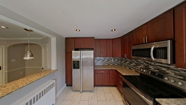 Building Photo - 2413 N 50th St