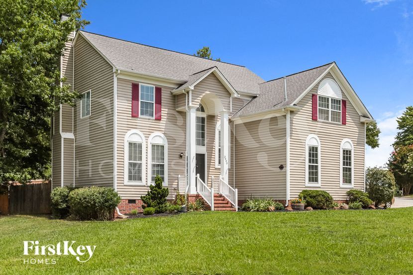 Building Photo - 3900 Gisbourne Dr