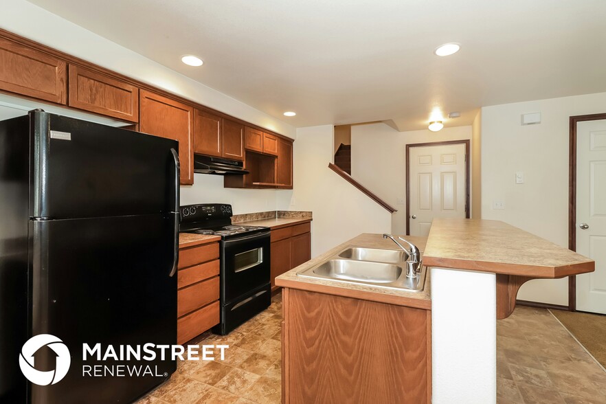 Building Photo - 4740 147th Pl NE