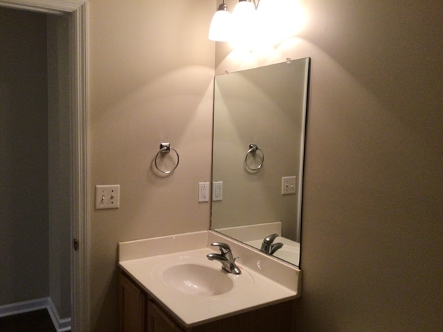 Building Photo - 103 Bill Park Dr