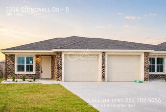 Building Photo - 3204 Stonewall Dr