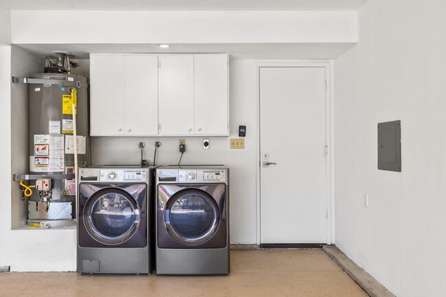 Building Photo - 73416 Irontree Dr