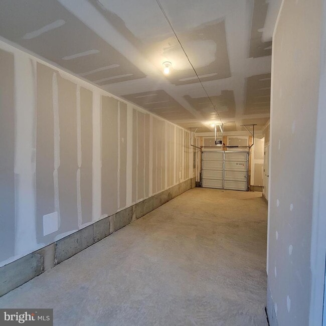 Building Photo - 2008 Tysons Ridgeline Rd