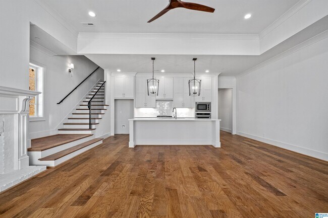 Building Photo - 3789 Poe Dr