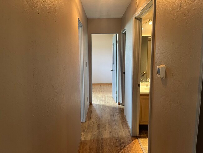 Building Photo - 52153 Clover Trail
