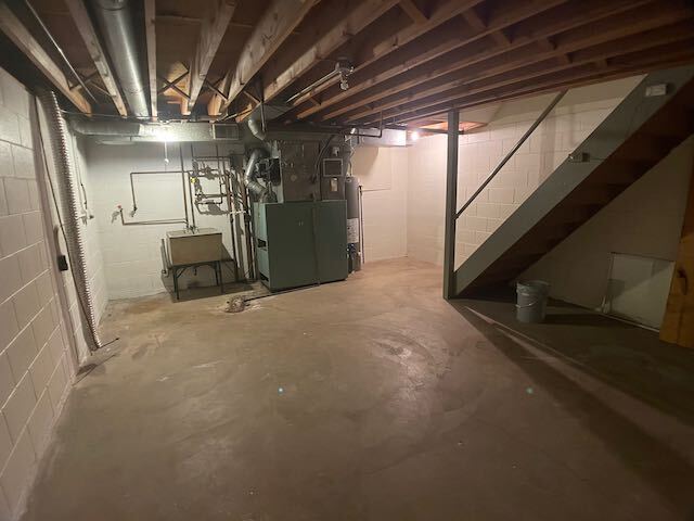 Building Photo - Duplex Unit in Central Peoria
