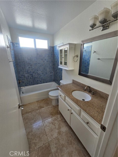 Building Photo - 22622 Rockford Dr