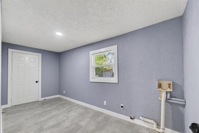 Building Photo - 4727 Arvilla Ln