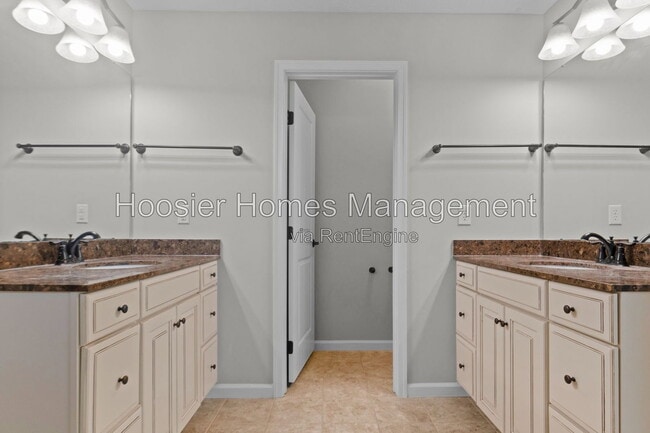 Building Photo - 4550 Avedon Way