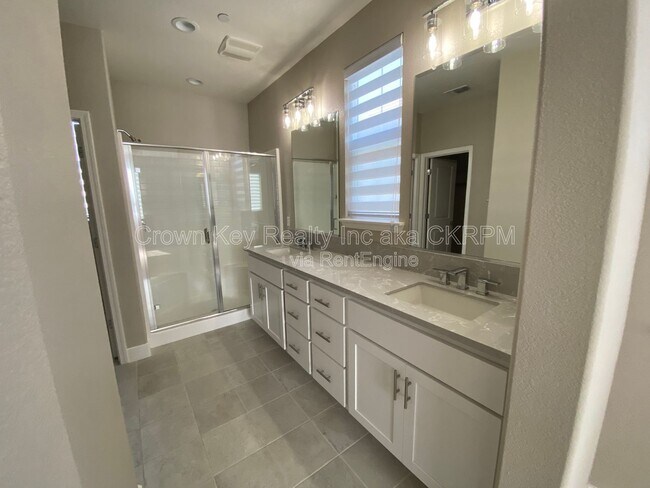 Building Photo - 17539 Beachwood Rd