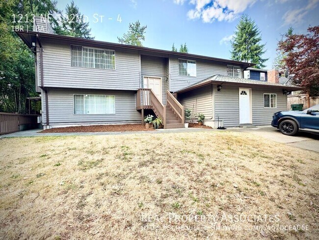 Primary Photo - 1213 NE 102nd St