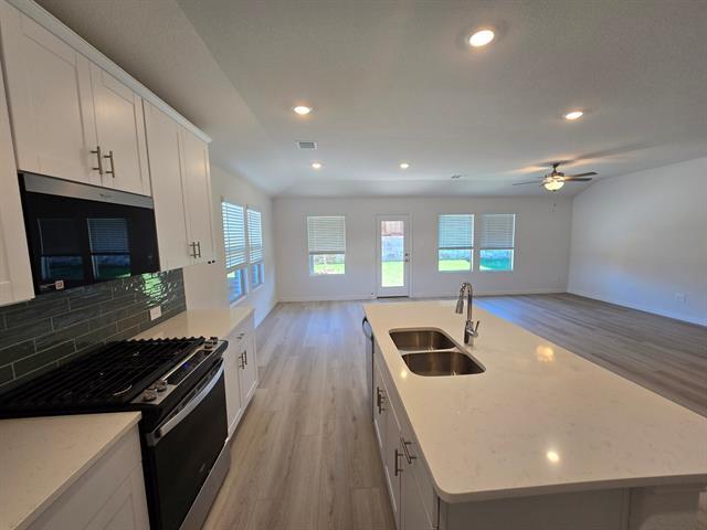 Building Photo - 5717 Rushing River Wy