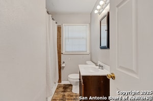 Building Photo - 207 Michael