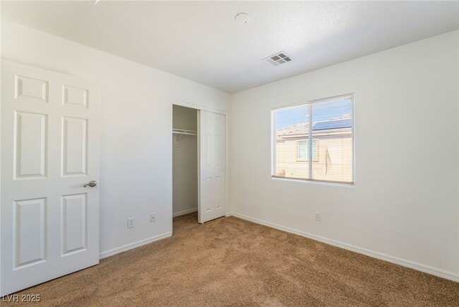 Building Photo - 32 Rosa Rosales Ct
