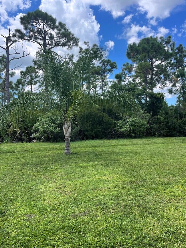 Building Photo - NE Cape Coral Single Family Home
