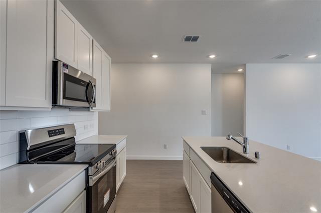 Building Photo - 6826 Welsh Dr