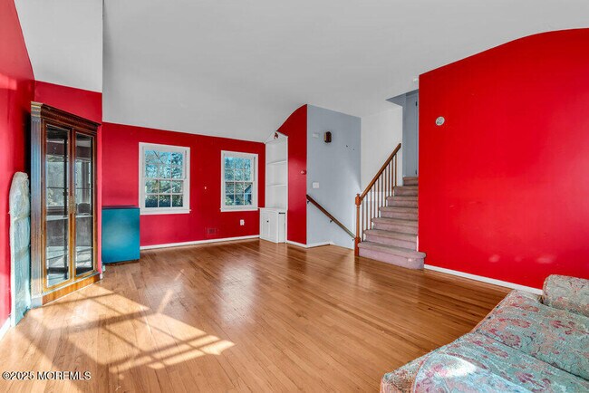 Building Photo - 260 Howard Ave