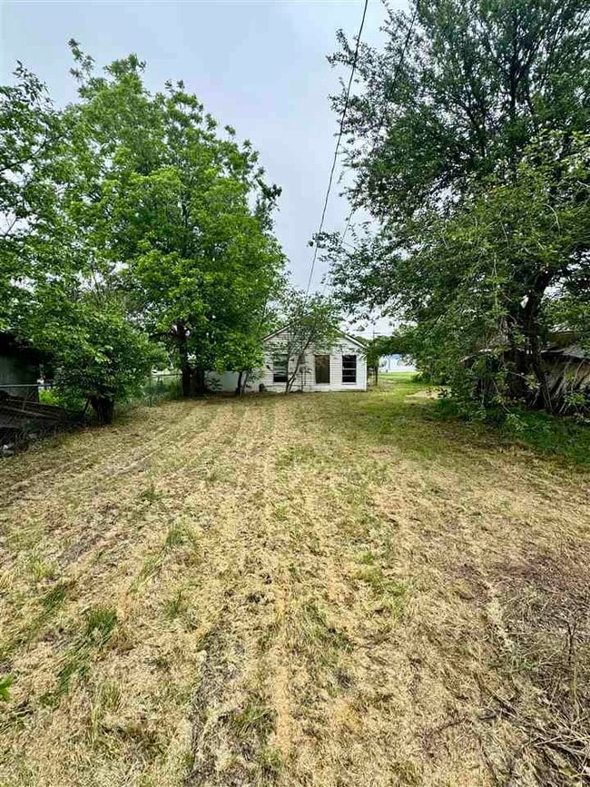 Building Photo - 809 Paradise St