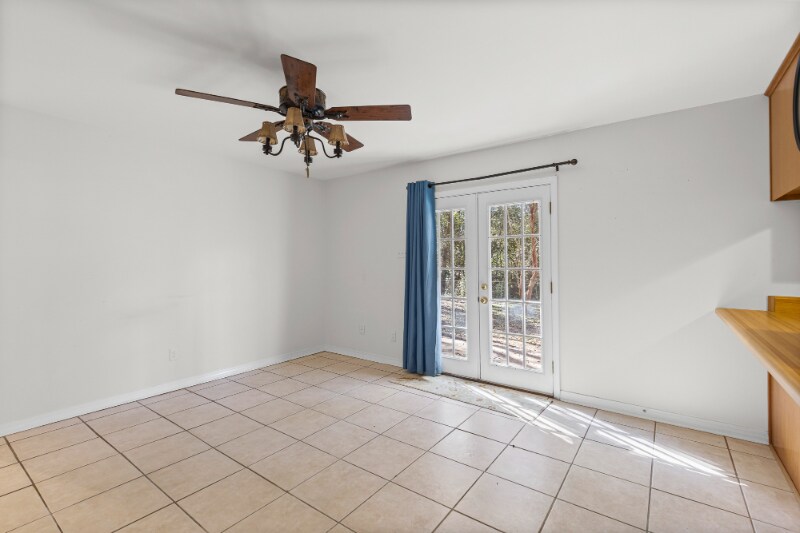 Building Photo - 3281 Woodard Dr