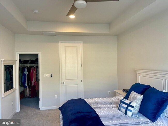 Building Photo - 23006 Sullivans Cove Sq