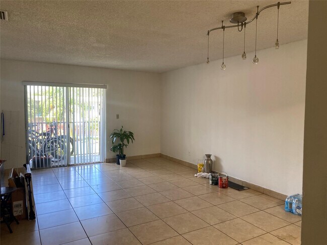 Building Photo - 6800 Nova Dr