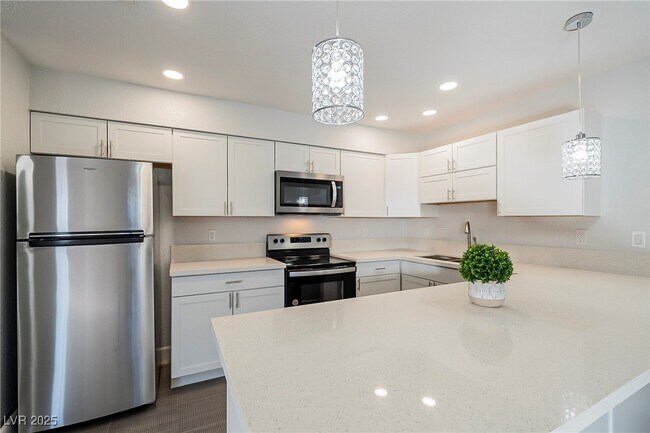 Building Photo - 832 Mantis Way