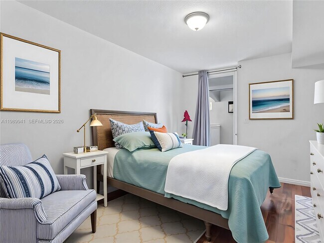 Building Photo - 7600 Collins Ave