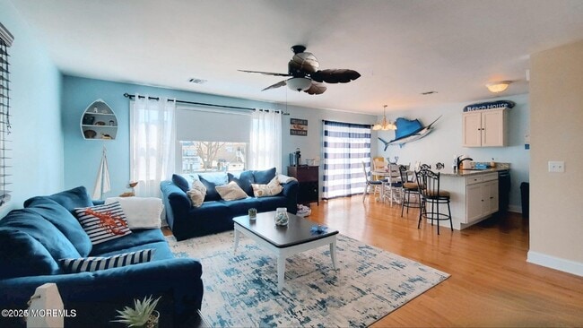 Building Photo - 53 E Coral Dr