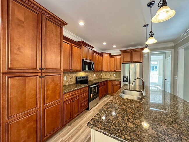 Building Photo - Traemoor At Lakewood