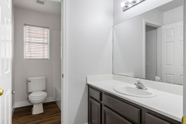 Building Photo - "Charming 3-Bedroom Oasis on Akamine Ave – Spacious 1702 Sq. Ft. with 2 Full Baths!"