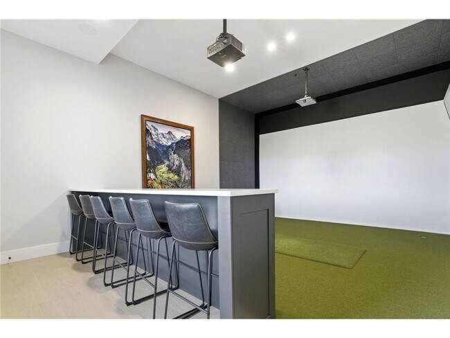 Building Photo - 6201 Gustavus Dr
