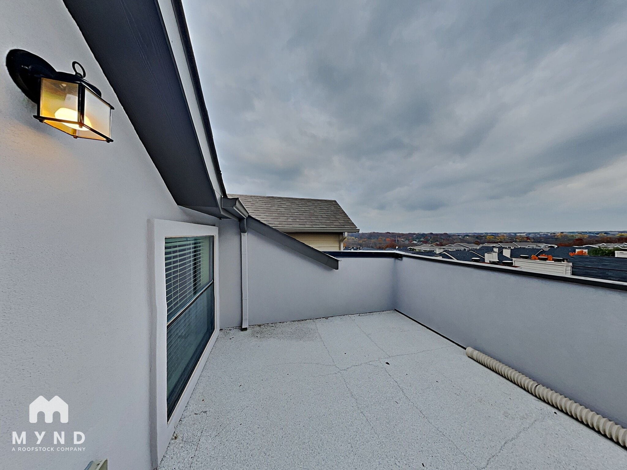 Building Photo - 7404 Coronado Way