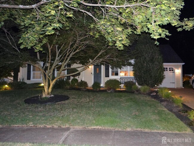 Building Photo - 514 Leawood Ave