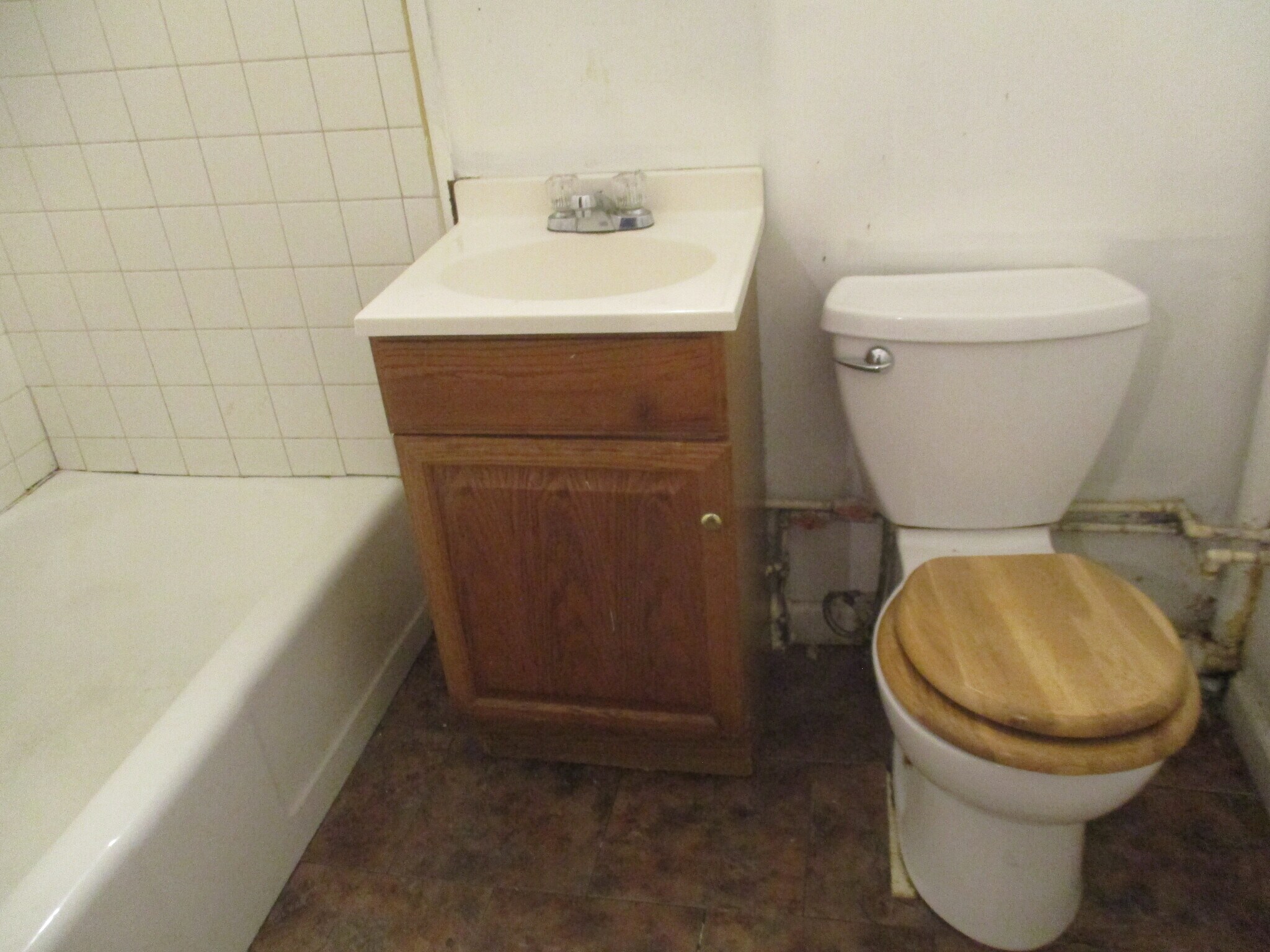 Building Photo - 43 E Main St