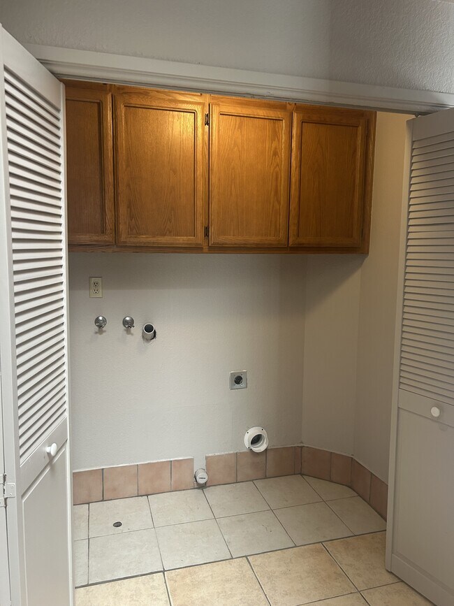 Building Photo - 1728 Colin Ln