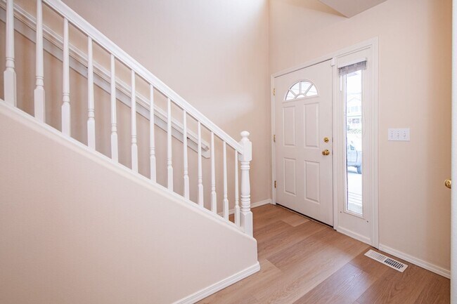 Building Photo - 5423 Cape Seville Dr