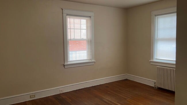 Building Photo - Beautiful 3 Bedroom 1 Bathroom in Lancaste...