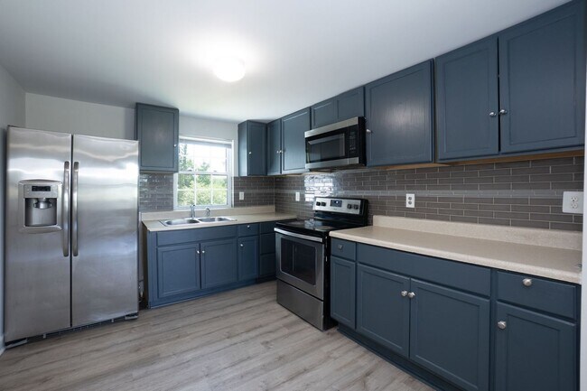 Building Photo - 3728 Gideon Dr