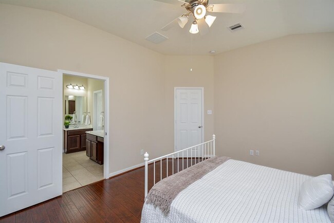 Building Photo - 24126 Haywards Crossing Ln