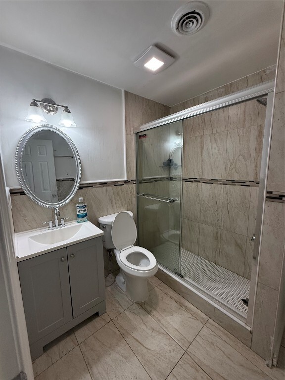 Building Photo - 4 Thorp St