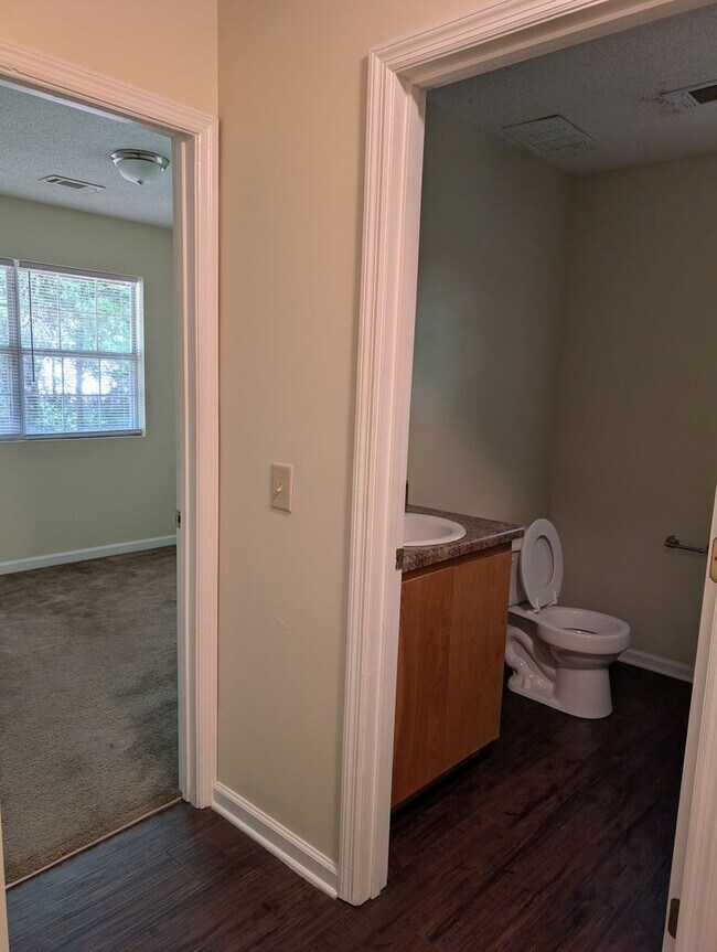 Building Photo - 300 Lee Rd 26