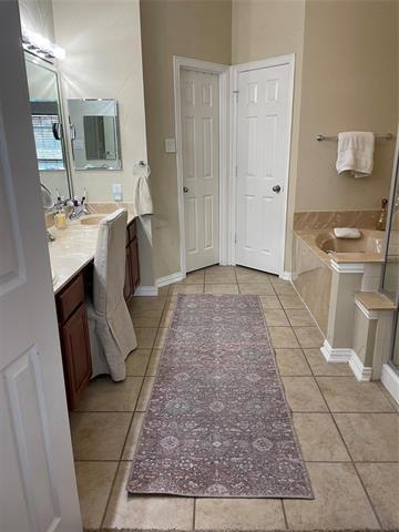 Building Photo - 4160 Woodland Tr