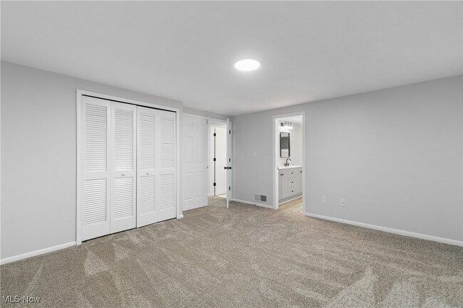 Building Photo - 16982 Bob White Cir